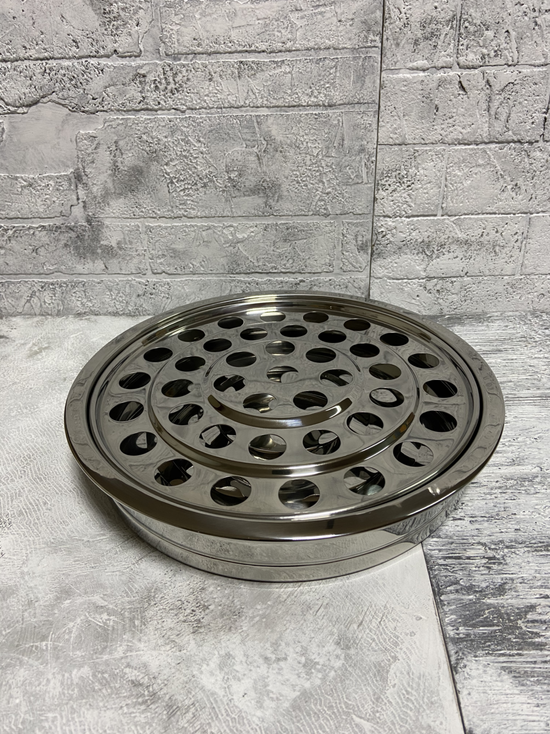 Поднос для причастия на 40 стаканчиков (50 стаканчиков и 1 пара перчаток в комплекте) Поднос для причастия на 40 стаканчиков (50 стаканчиков и 1 пара перчаток в комплекте)